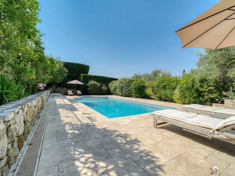 Villa for Sale in Plascassier, Mougins, Valbonne, Grasse Area 12