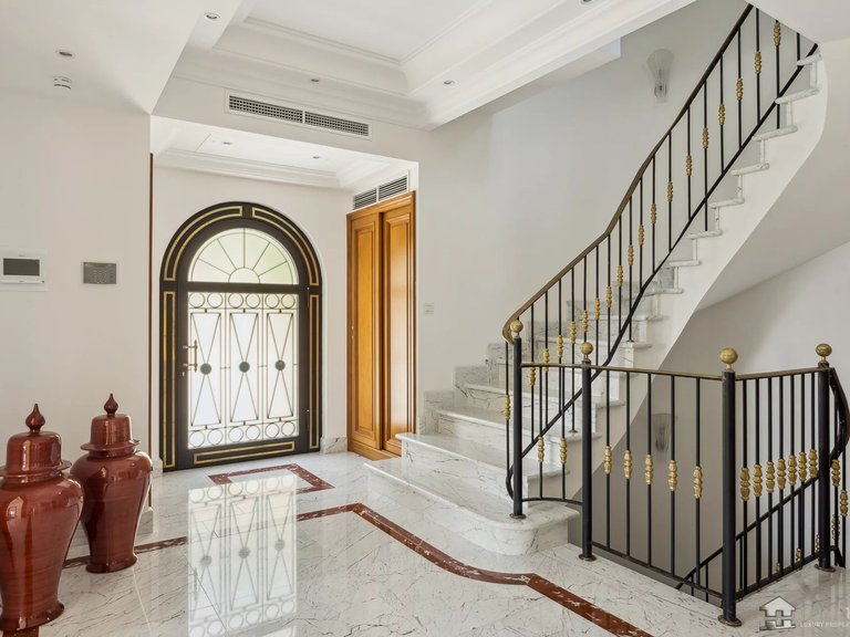 Villa for Sale in Villefranche Sur Mer, Villefranche, Cap Ferrat Area 18