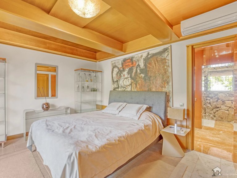 Villa for Sale in Villefranche Sur Mer, Villefranche, Cap Ferrat Area 16