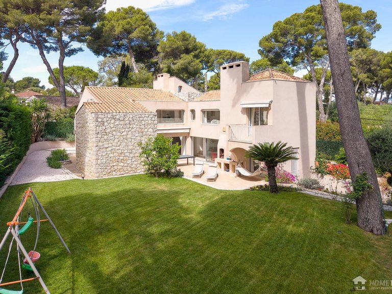 Villa for Sale in Cap D Antibes, Antibes Area 9