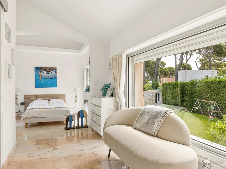 Villa for Sale in Cap D Antibes, Antibes Area 14
