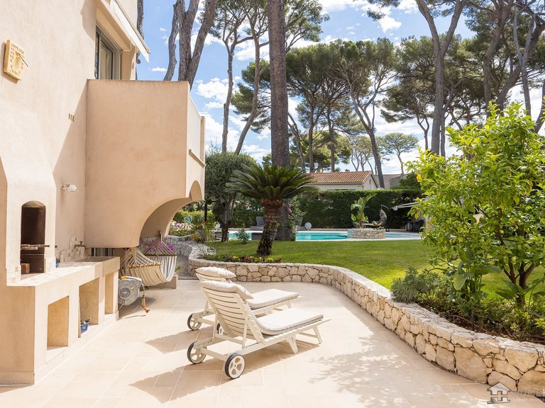 Villa for Sale in Cap D Antibes, Antibes Area 17