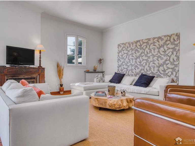 Villa for Sale in Biot, Mougins, Valbonne, Grasse Area 7