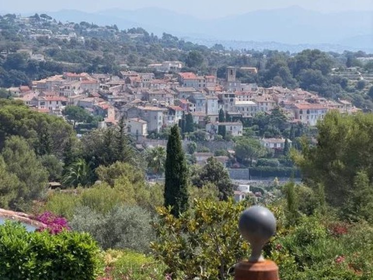 Villa for Sale in Biot, Mougins, Valbonne, Grasse Area 10