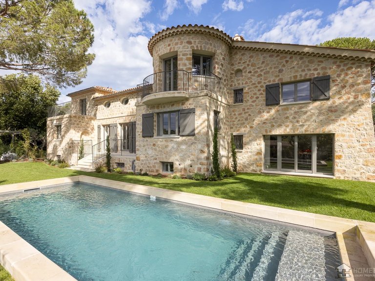 Villa for Sale in Cap D Antibes, Antibes Area 1