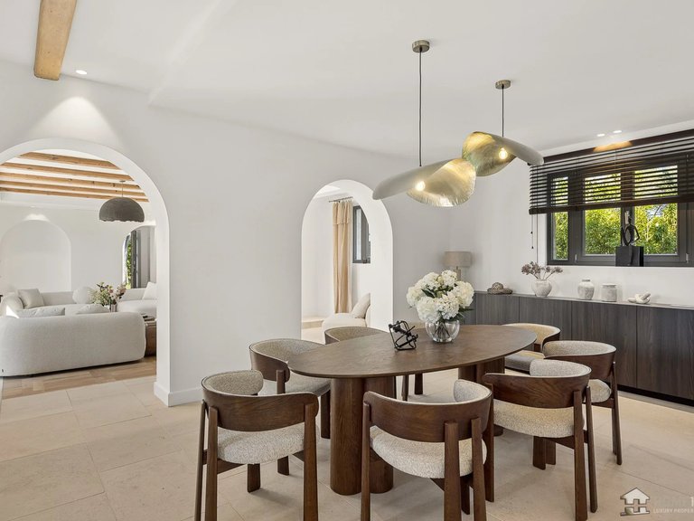 Villa for Sale in Cap D Antibes, Antibes Area 4