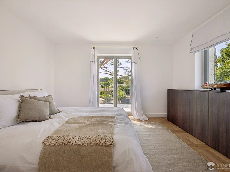Villa for Sale in Cap D Antibes, Antibes Area 10