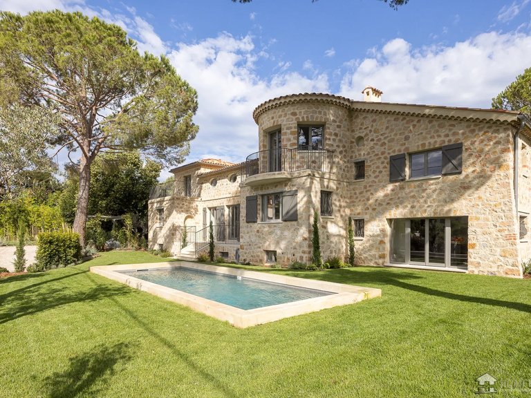 Villa for Sale in Cap D Antibes, Antibes Area 12