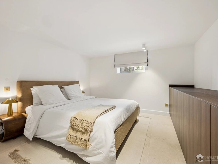 Villa for Sale in Cap D Antibes, Antibes Area 20
