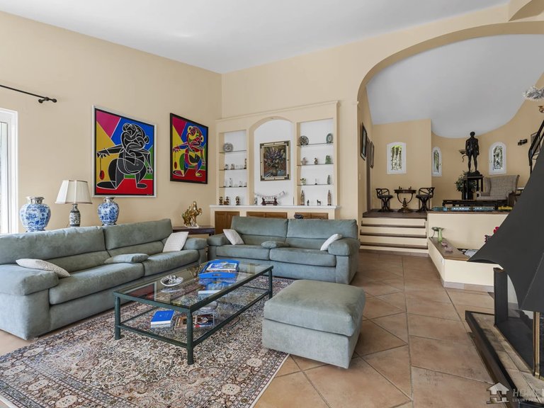 Villa for Sale in Magagnosc, Mougins, Valbonne, Grasse Area 13