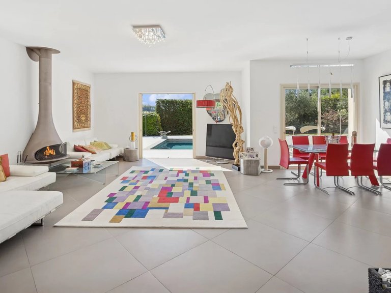 Villa for Sale in Grasse, Mougins, Valbonne, Grasse Area 10
