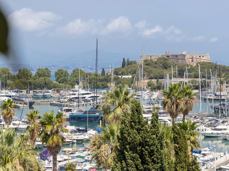 Apartment for Sale in Antibes, Antibes Area 3