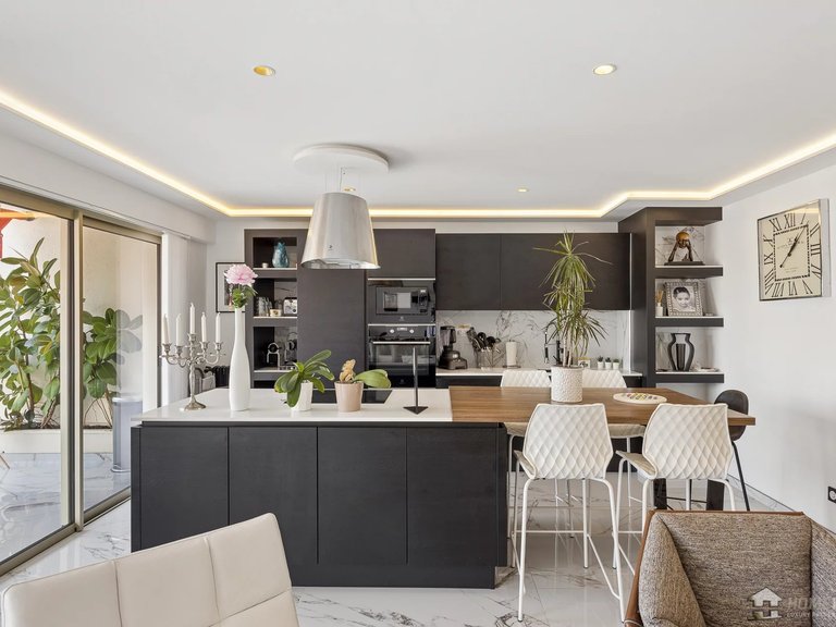 Apartment for Sale in Antibes, Antibes Area 6