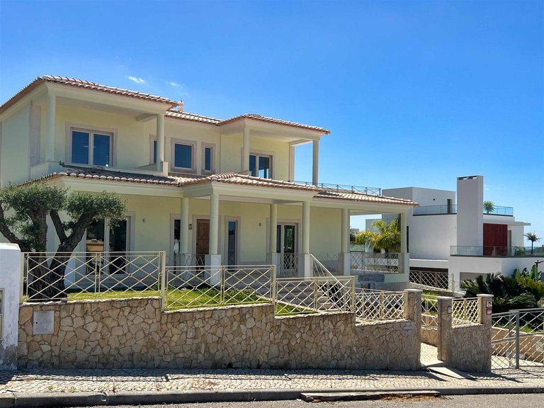 Moradia T3+1 Venda em Albufeira e Olhos de Água,Albufeira 2