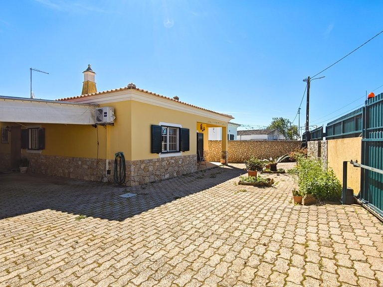 Moradia Isolada T3 Venda em Guia,Albufeira 1