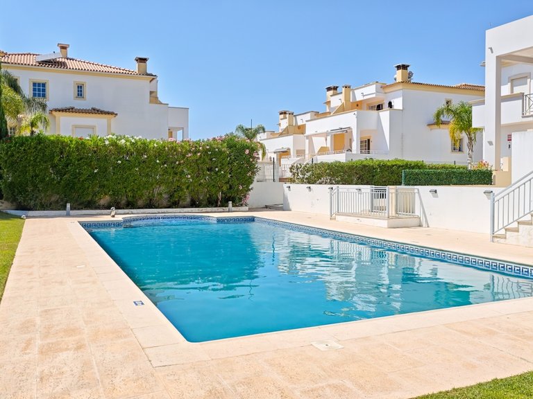 Moradia T2 Venda em Albufeira e Olhos de Água,Albufeira 1