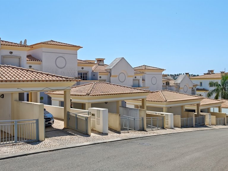 Moradia T2 Venda em Albufeira e Olhos de Água,Albufeira 3