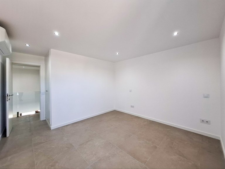 Moradia T3 DUPLEX Venda em Quarteira,Loulé 28