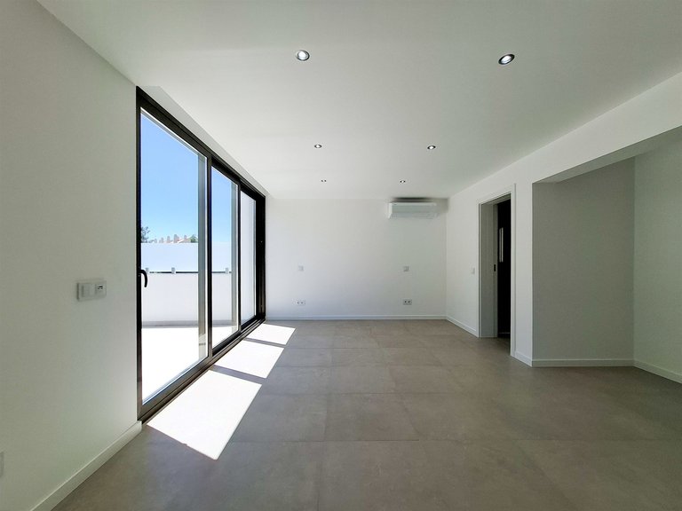 Moradia T3 DUPLEX Venda em Quarteira,Loulé 12