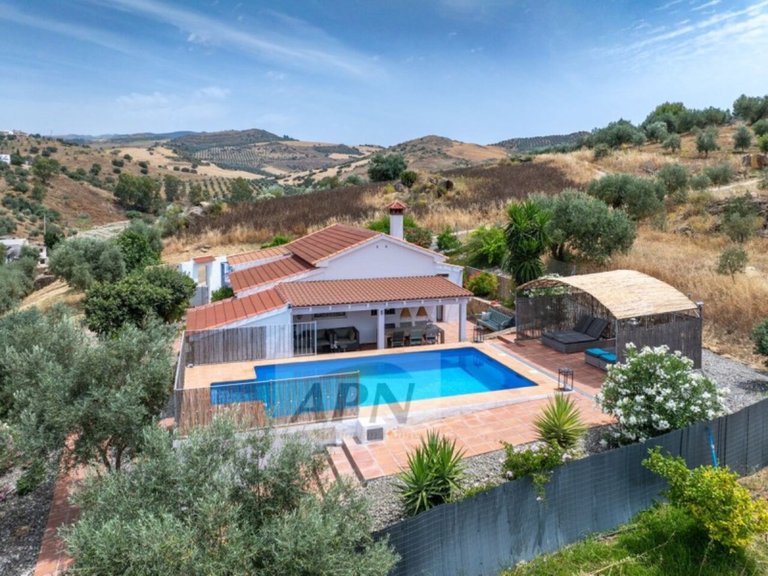 Country House for Sale in Alora, Malaga 1