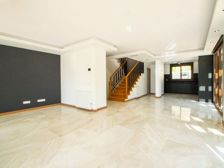 Villa for Sale in Finestrat, Alicante 11
