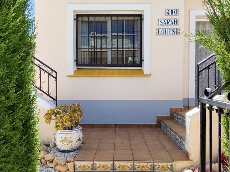 Villa for Sale in Villamartin, Alicante 3