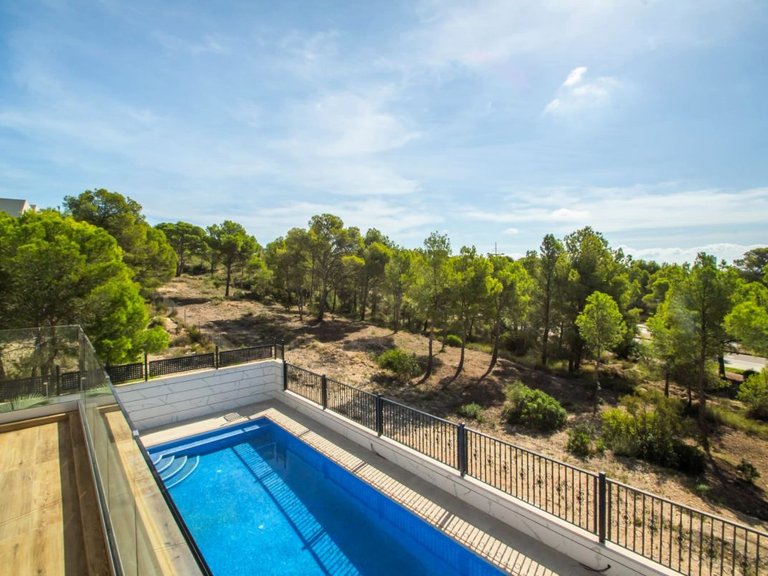 Villa for Sale in Finestrat, Alicante 21