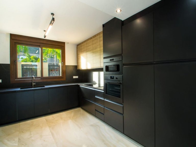 Villa for Sale in Finestrat, Alicante 8