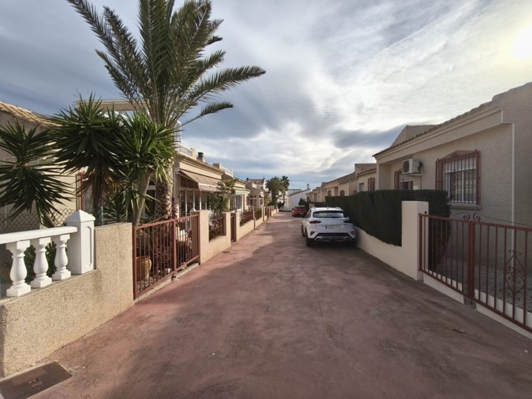 Villa for Sale in Algorfa, Alicante 12