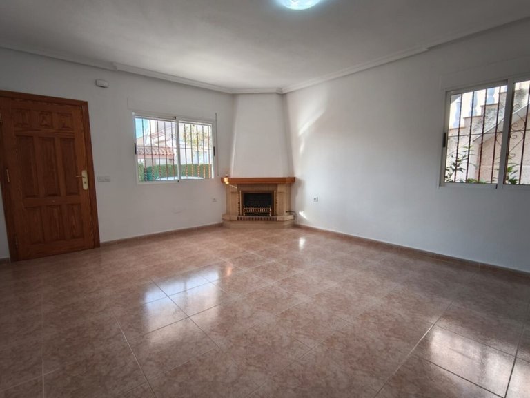 Villa for Sale in Algorfa, Alicante 2