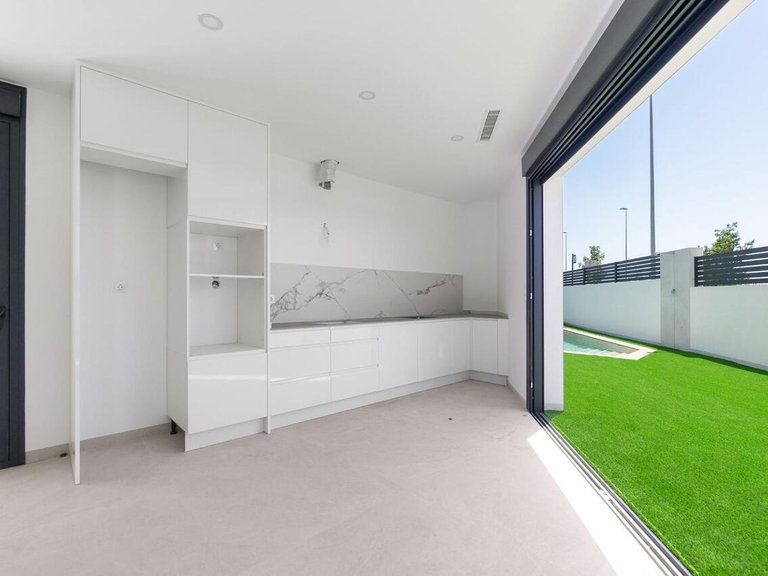 Villa for Sale in Benijofar, Alicante 9