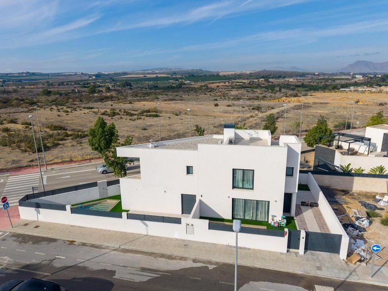 Villa for Sale in Benijofar, Alicante 24