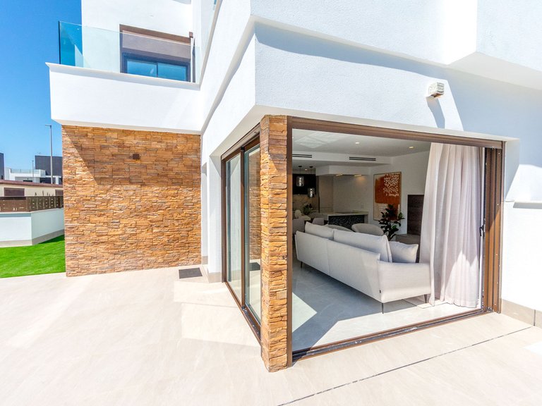 Villa for Sale in Costa Blanca Benijofar, Alicante 3