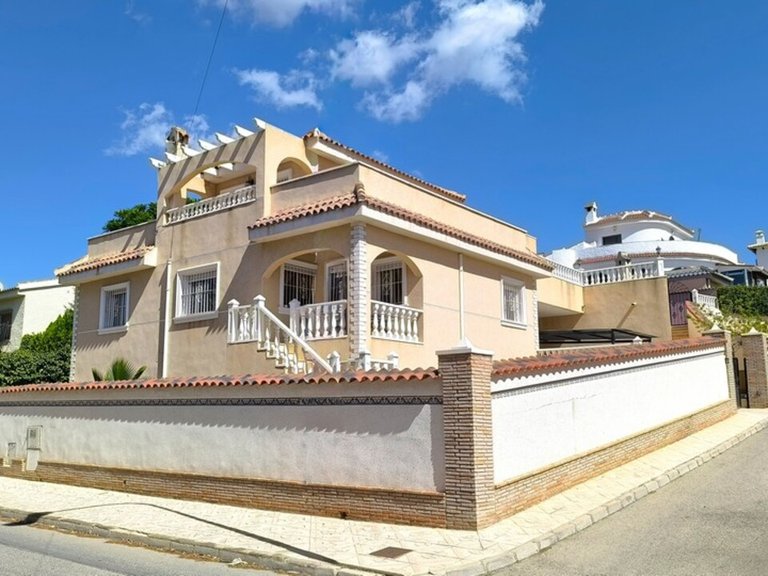 Villa for Sale in Costa Blanca Ciudad Quesada, Alicante 1