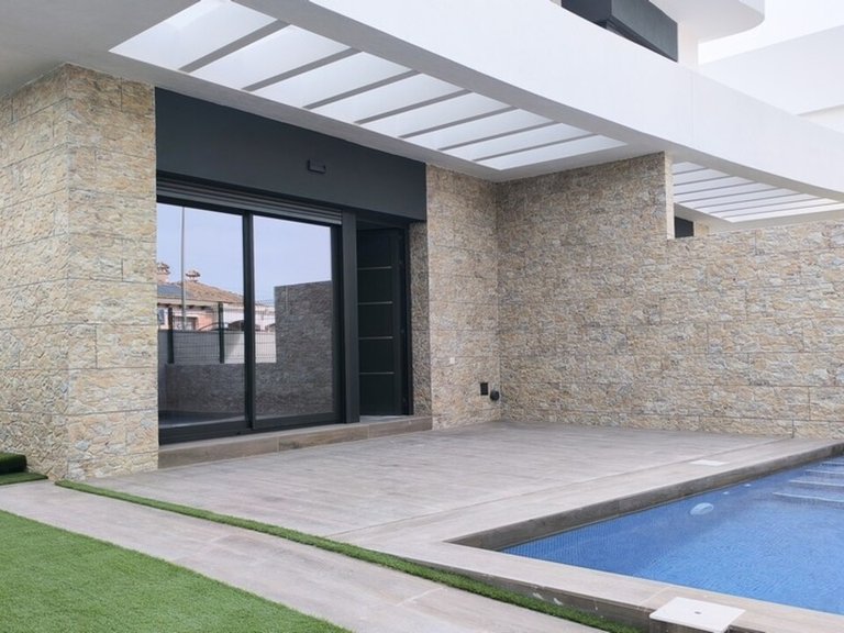 Villa for Sale in Inland La Herrada, Alicante 4