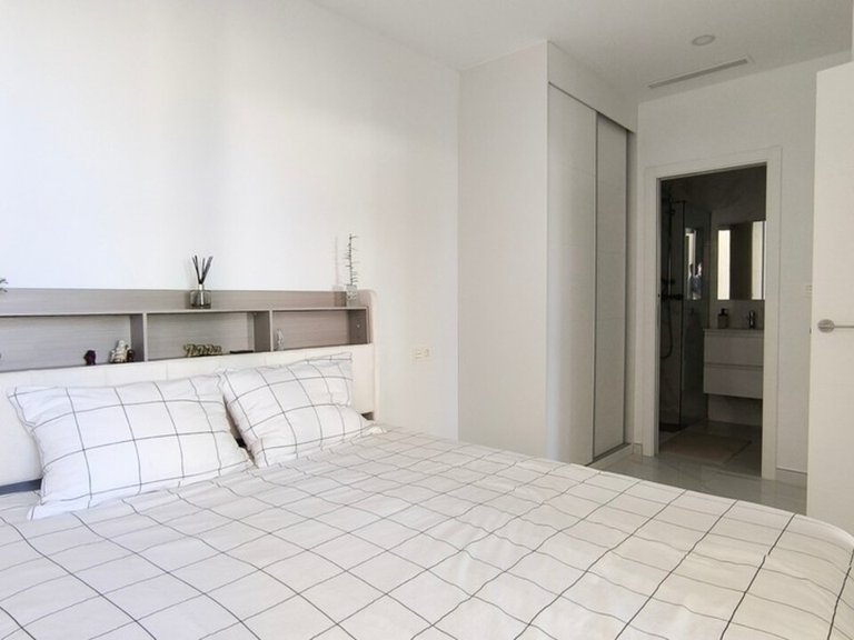 Villa for Sale in Inland La Herrada, Alicante 7