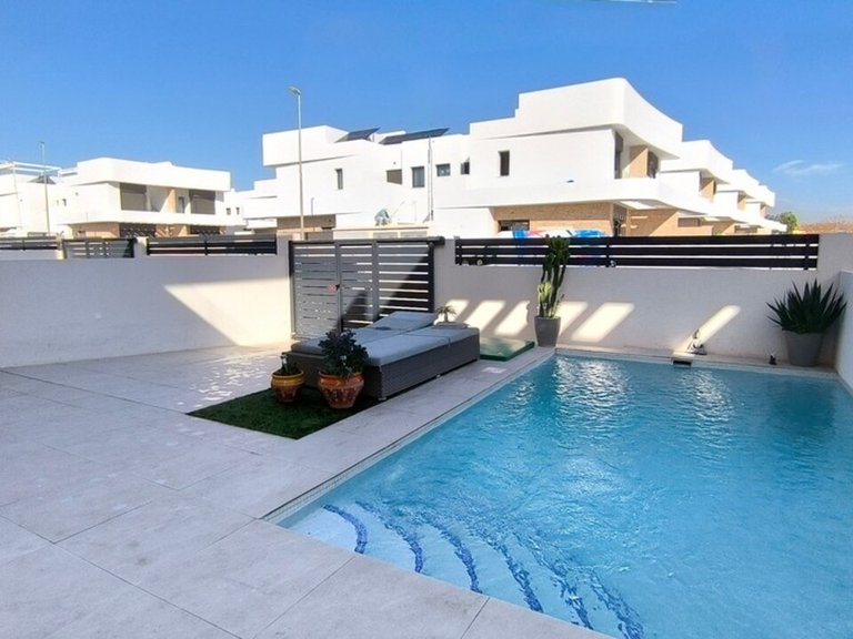 Villa for Sale in Inland La Herrada, Alicante 22