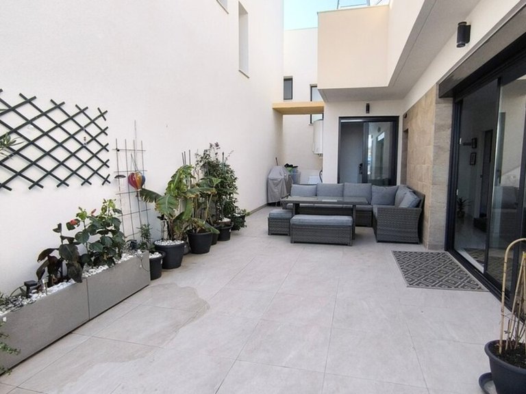 Villa for Sale in Inland La Herrada, Alicante 25