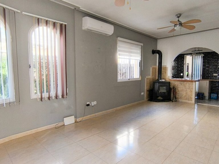 Villa for Sale in Lo Crispin, Alicante 4