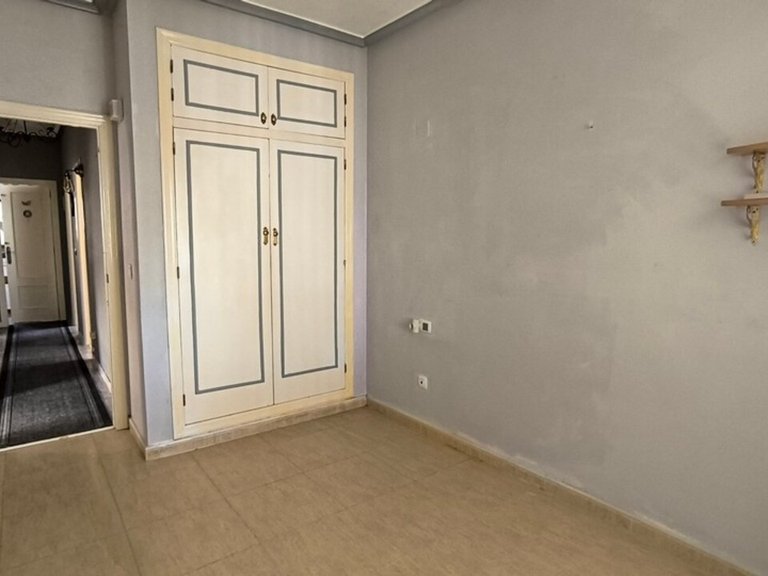 Villa for Sale in Lo Crispin, Alicante 13