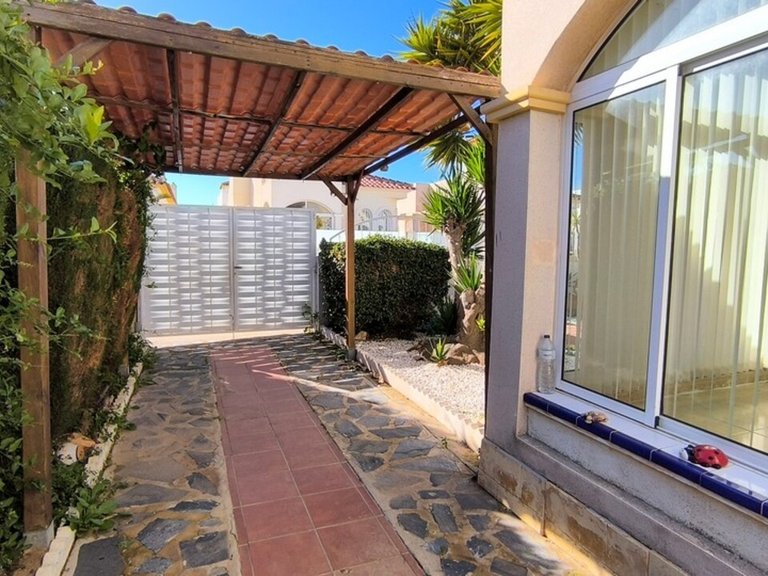 Villa for Sale in Lo Crispin, Alicante 19