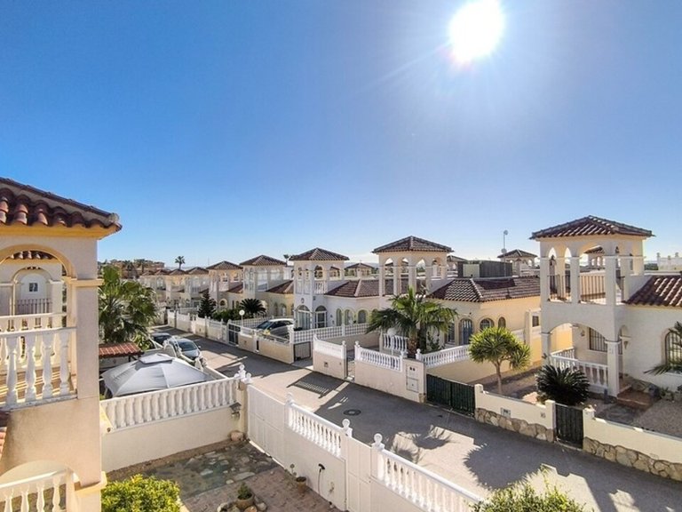 Villa for Sale in Lo Crispin, Alicante 24