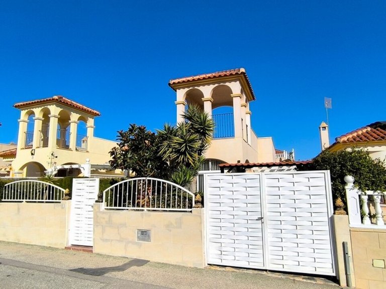Villa for Sale in Lo Crispin, Alicante 26