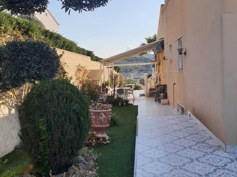 Villa for Sale in Inland Rojales - La Marquesa Golf, Alicante 11