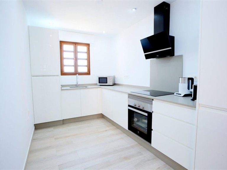 Apartment for Sale in Desert Springs, Almeria 4