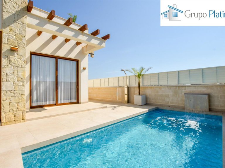 Villa for Sale in Vera-playa, Almeria 2