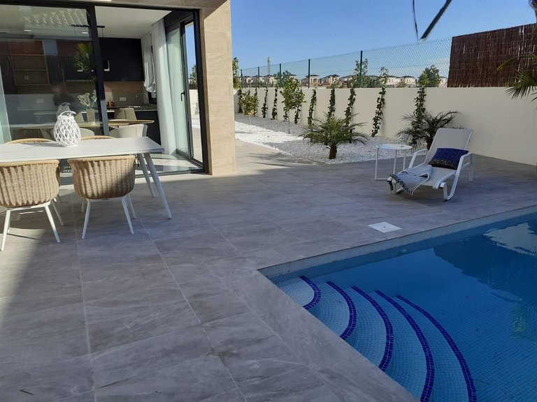 Villa for Sale in Los Montesinos, Alicante 10