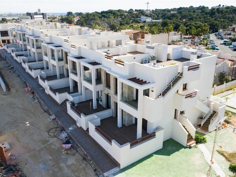 Apartment for Sale in Torrevieja, Alicante 25