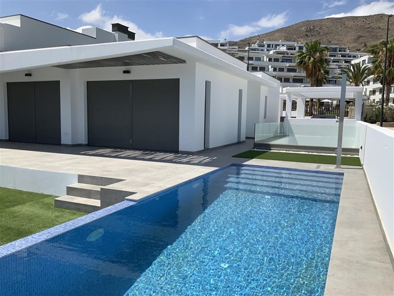 Town House for Sale in Finestrat, Alicante 1