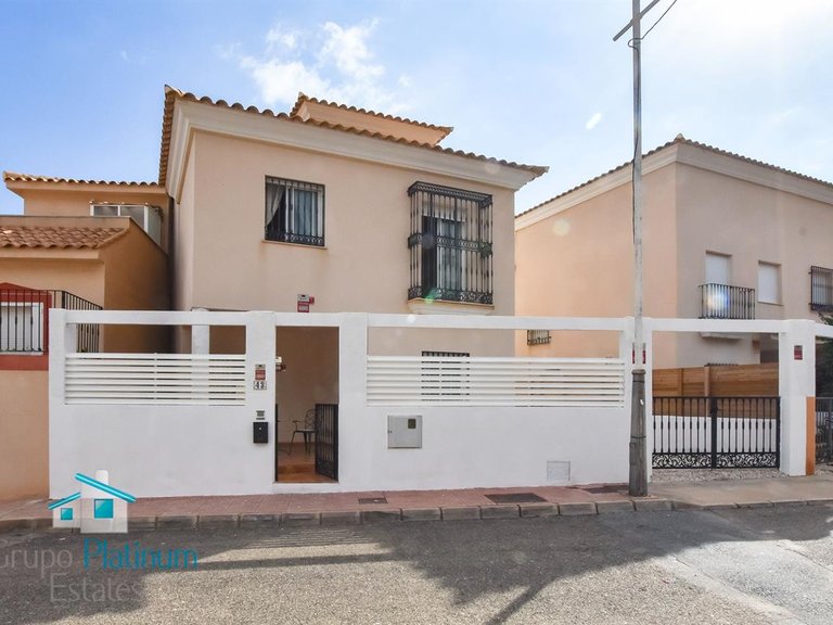 Villa for Sale in Pilar De Jaravia, Almeria 1